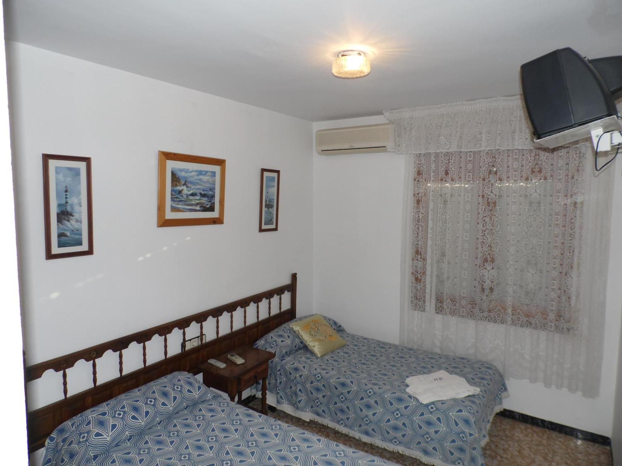 Hostal Roca Fayón 部屋 写真