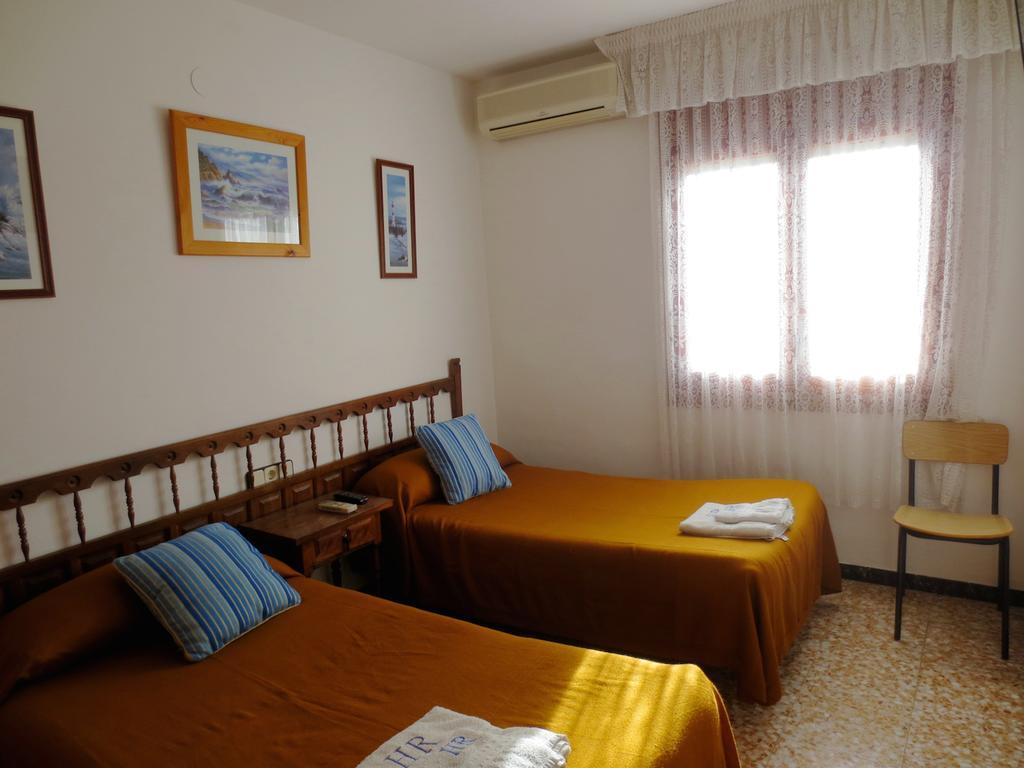 Hostal Roca Fayón 部屋 写真