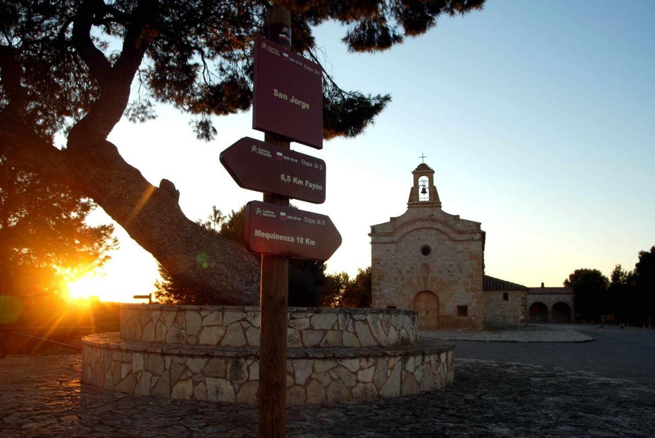 Hostal Roca Fayón エクステリア 写真